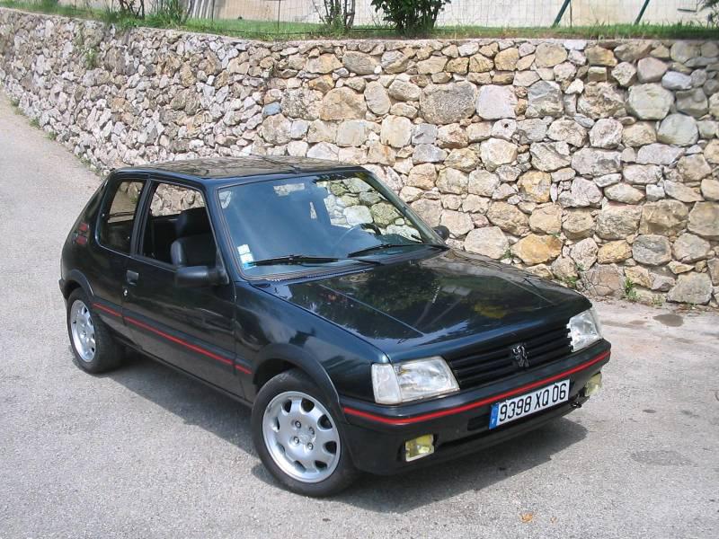 Peugeot 205 GTi